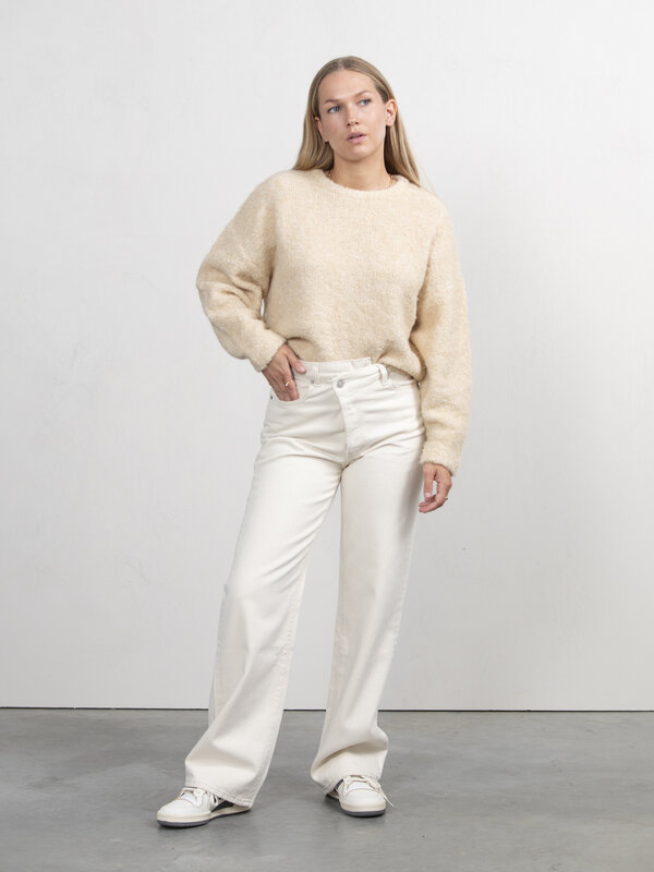 Les Soeurs Wrap jeans Erica 3. Deze jeans is de perfecte basis voor elke garderobe. Hij heeft een flatterende high-waist ...