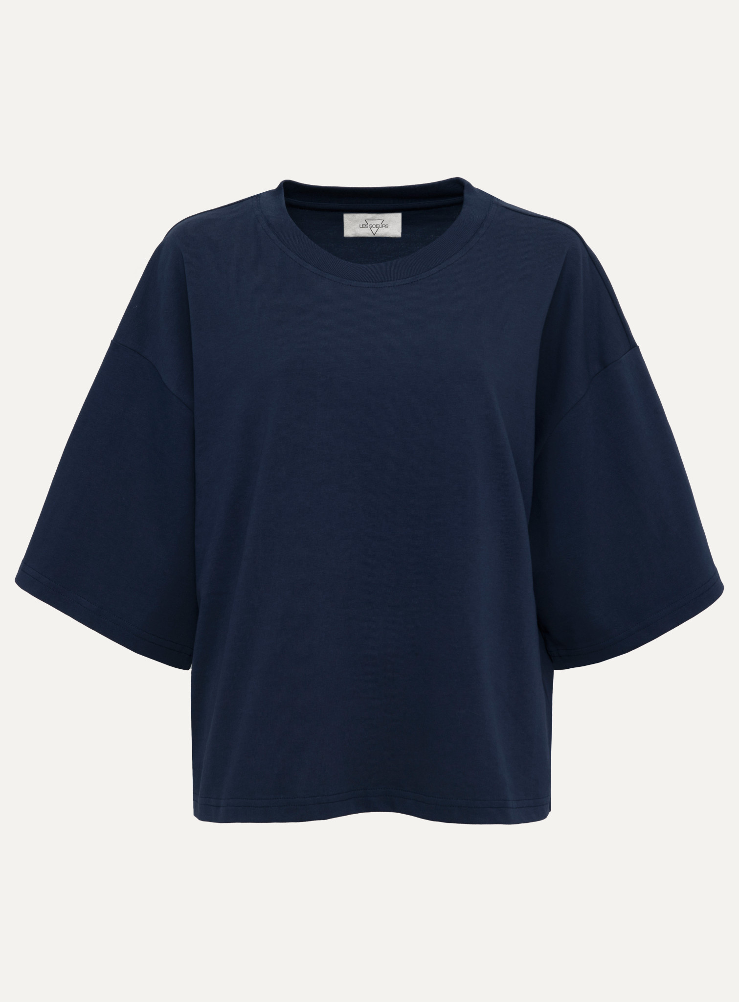 Les Soeurs Boxy T-Shirt Tiara 2. Geef je basics dit seizoen een update met deze T-shirt in een comfortabele boxy fit. Gem...