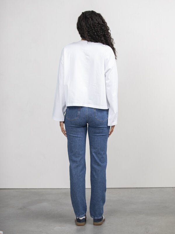 Selected Straight-leg jean Naomi 5. Remplacez votre collection de denim avec ce jean. Ce modèle est doté d'une taille hau...