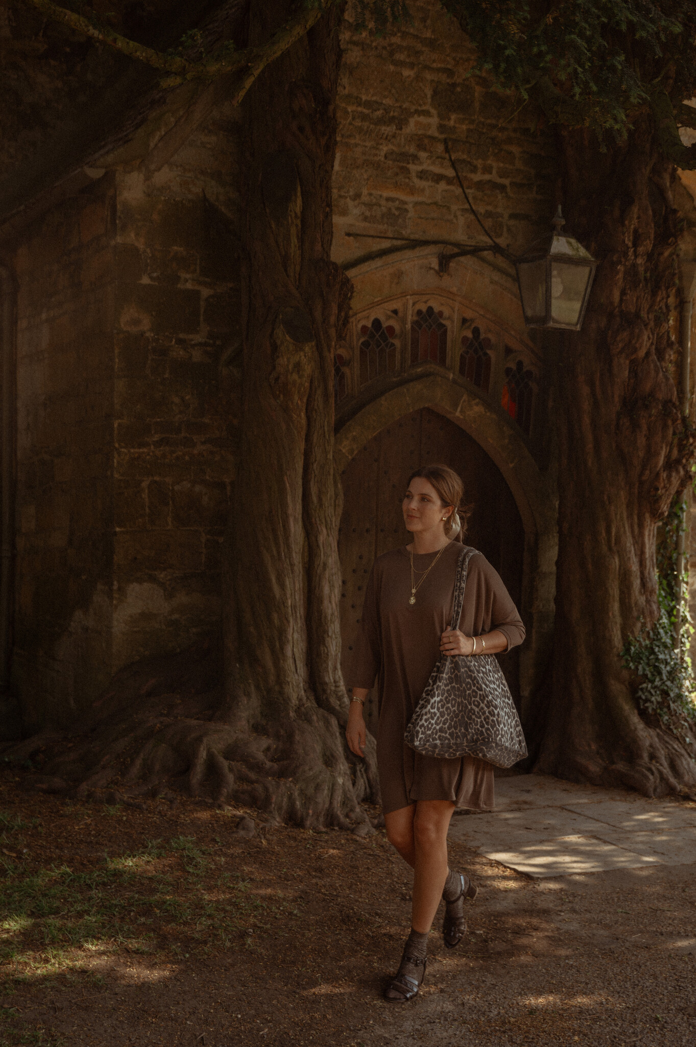 Les Soeurs Jersey jurk Amy 5. Deze jurk is de perfecte aanvulling op jouw casual garderobe, ontworpen om zowel comfort al...