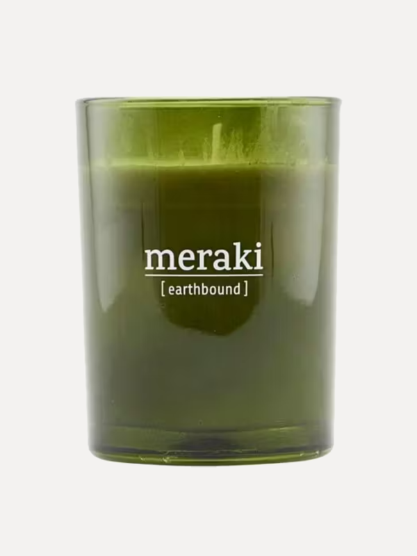 Meraki Bougie parfumée Earthbound 1. La bougie parfumée Scandinavian Garden est fabriquée en cire de soja et est un produ...