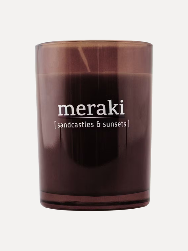 Meraki Bougie parfumée Sandcastles & Sunsets 1. La bougie parfumée Scandinavian Garden est fabriquée en cire de soja et e...