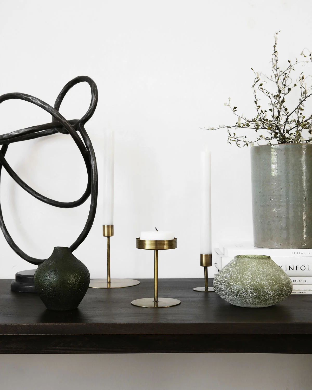 House Doctor Candle holder Anit 3. Candles create a cozy and warm atmosphere in the room. A beautiful iron candle holder ...