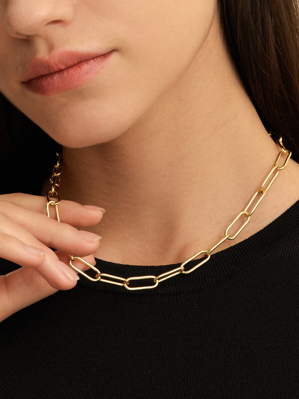 Les Soeurs Necklace Rana Big Chain 3. Designed to be worn every day, this 14k gold-dipped link necklace will effortlessly...