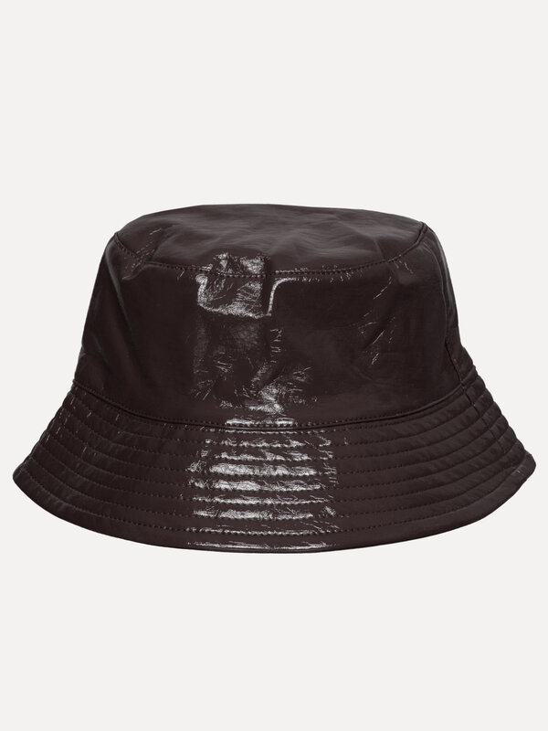 Les Soeurs Vegan leather bucket hat Penny 4. The most stylish accessory for autumn and winter? A vegan leather bucket hat...