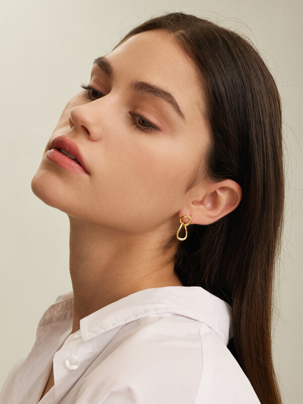 Les Soeurs Earring Set Cara Double Loop 2. Add some playful movement to your ear stack with these interlinked double earr...