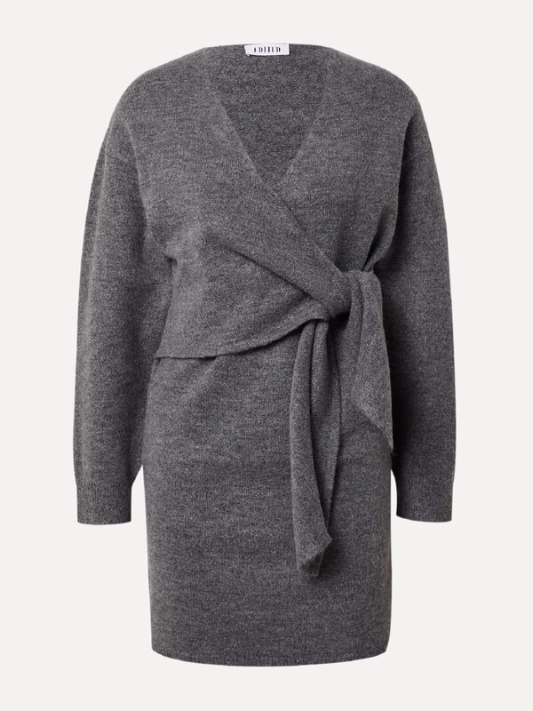 Edited Robe en maille Loran 5. Une robe en tricot est un incontournable lorsque les températures commencent à baisser. Le...