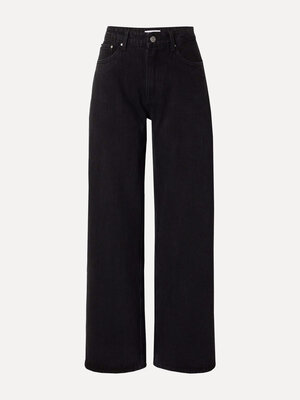 Jeans Kaya. Geniet van ultiem comfort en veelzijdige stijl met deze zwarte denim jeans. De ruime pasvorm geeft je bewegin...