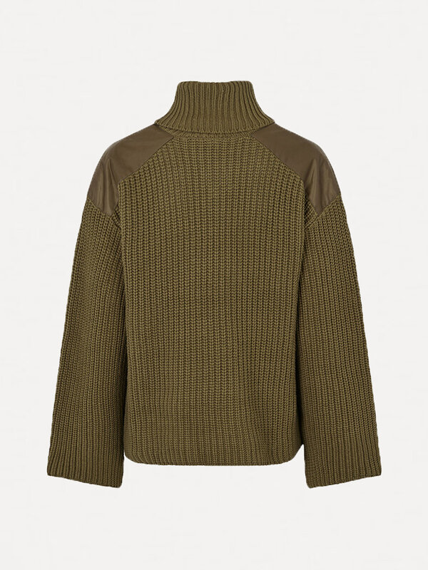 MBYM Pull Tricoté Pirina Aischa 2. Ce pull tricoté est le mélange parfait entre l'aération et la chaleur grâce à sa maill...