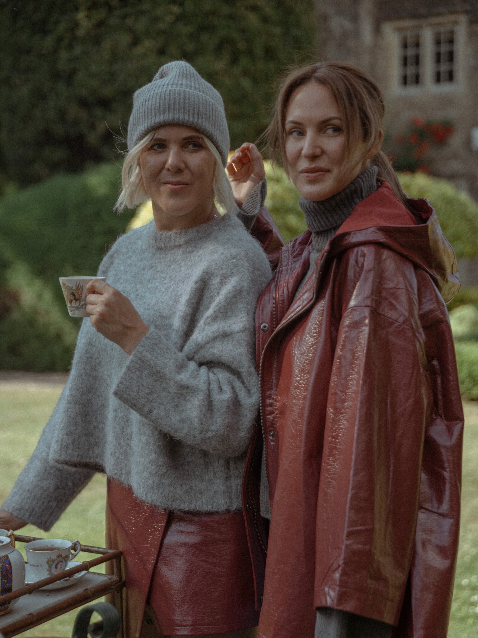 Les Soeurs Cashmere Beanie Pixie 2. Geen wintergarderobe is compleet zonder een goede beanie. Hij houdt je hoofd warm, je...