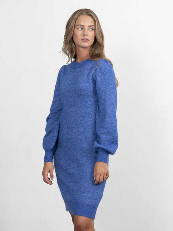 Selected Robe en maille Mola Mia 5. La chaleur de votre pull préféré en forme de robe, que demander de plus ? Cette robe ...