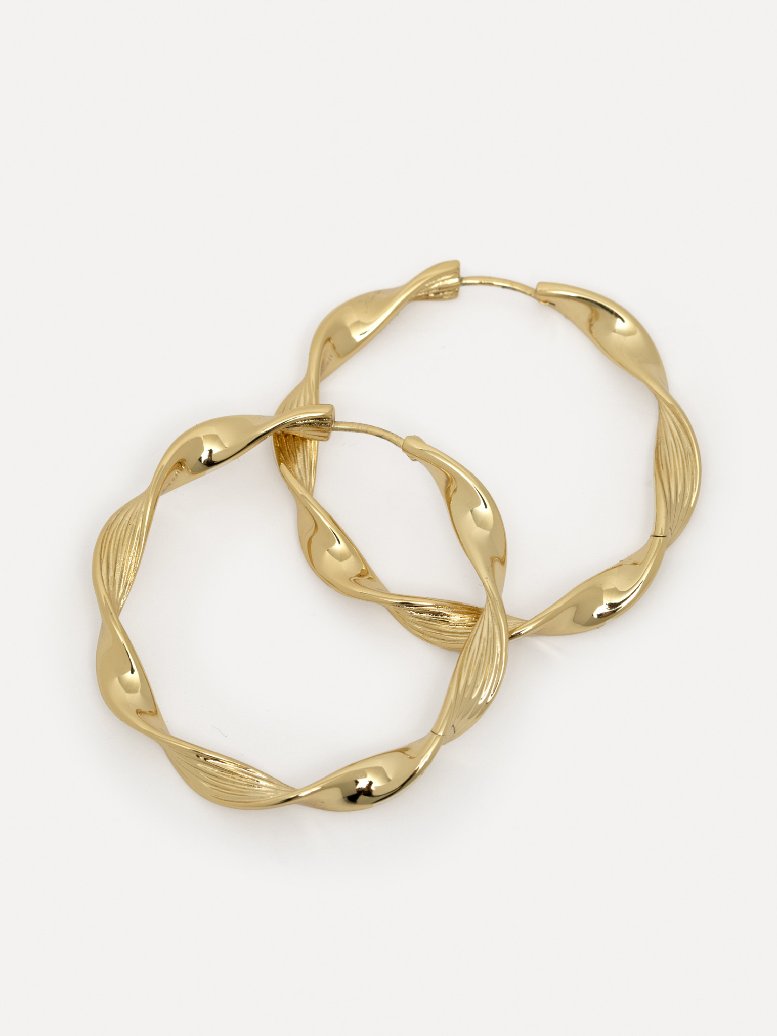Set de boucles d'oreilles Fara Twisted