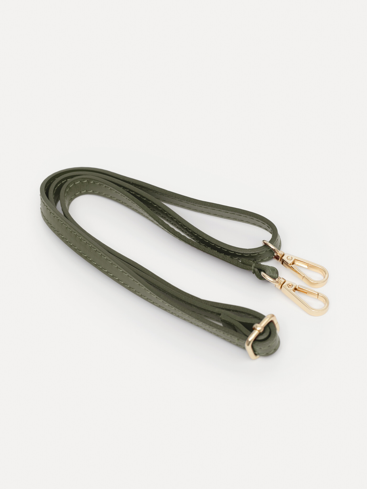 Le Marais handtas Jerome 4. Deze halve maan handtas combineert moeiteloos stijl en functionaliteit. Met voldoende ruimte ...