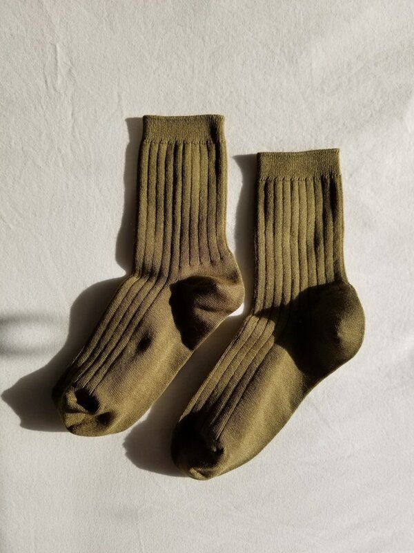 Le Bon Shoppe Chaussettes Her 4. Ces chaussettes côtelées sont un choix intemporel, elles ont la hauteur parfaite et sont...