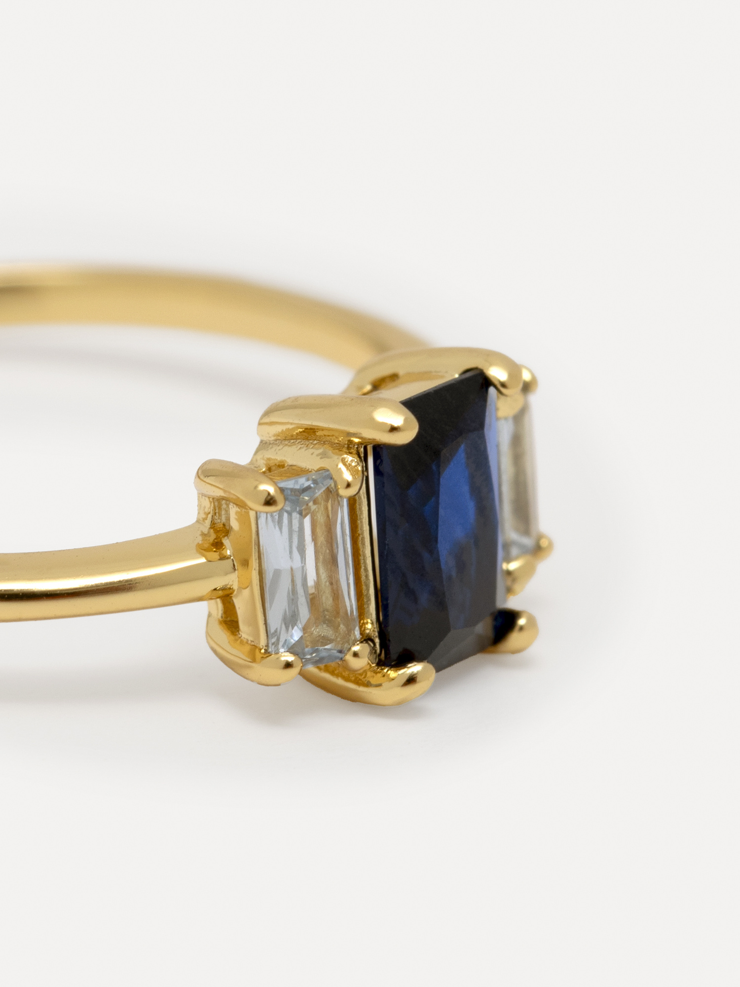 Les Soeurs Ring  Gioia Trio Gem 1. Beautifully crafted from recycled sterling silver and dipped in 14K gold, this Gioia t...
