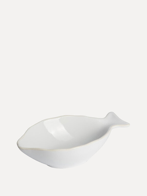 Gusta Kom Vis 1. Deze mooie witte schaal in de vorm van een vis brengt originaliteit op de tafel. Gebruik de schaal als u...