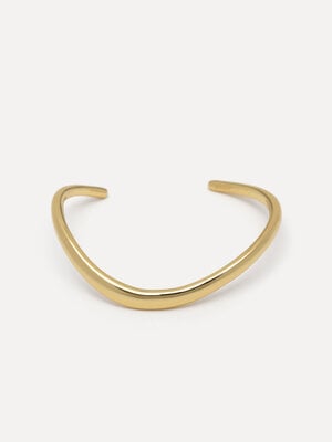 Bracelet Mina. A subtle embrace of natural beauty: the organically shaped bangle. A timeless and elegant element in your ...