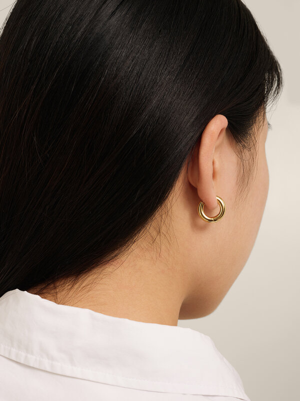 Les Soeurs Earring Joanne Chubby 3. A simple, chubby, clean look. Combine these elegant earrings with any outfit for a be...