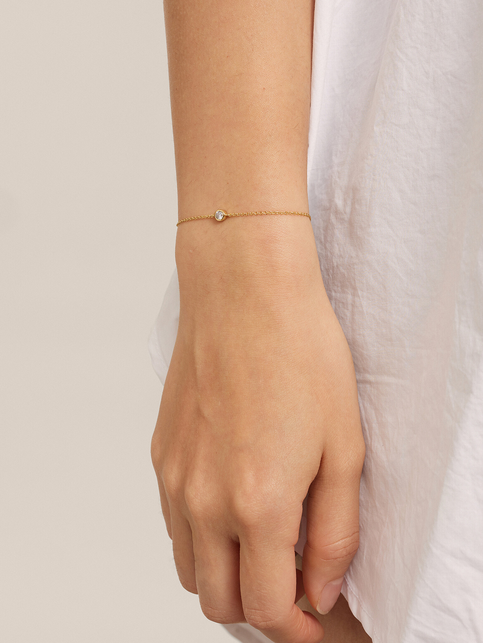 Les Soeurs Bracelet Hugo Strass 2. Create a timeless look with this beautiful bracelet, an ultimate classic accessory tha...