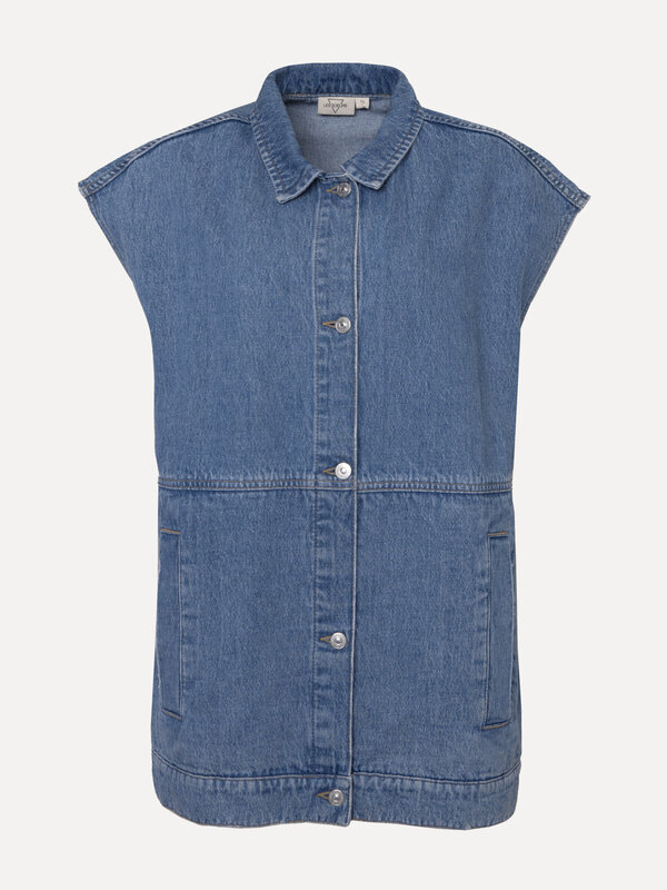 Les Soeurs Sleeveless denim jack Loa 2. Go for an effortlessly cool look with this sleeveless denim vest. Its versatile s...
