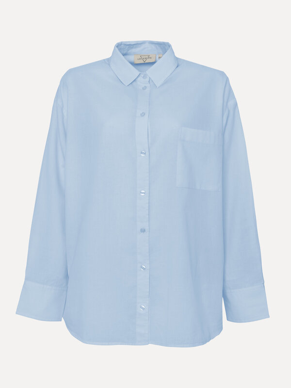 Les Soeurs Chemise Yara 2. Découvrez l'équilibre parfait entre confort et style avec cette chemise tendance bleu clair. N...
