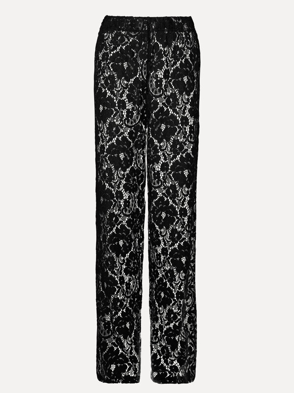 Les Soeurs Lace trousers Reva 2. Embrace timeless elegance and refinement with this beautiful black lace pants. This vers...