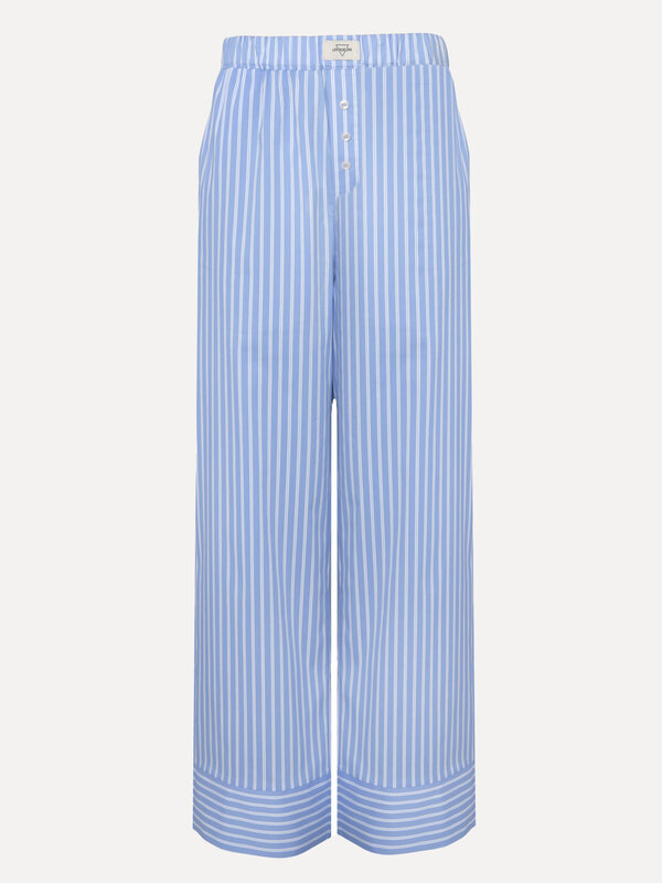 Les Soeurs Trousers Kiki 2. Opt for a relaxed summer style with these striped trousers. The blue and white striped patter...