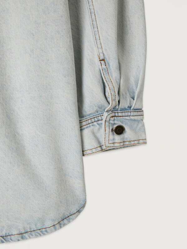 American Vintage Chemise en jean Joybird 4. La chemise en denim Joybird est un choix polyvalent et élégant, parfaitement ...