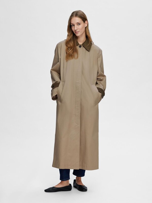 Selected Long trenchcoat Asya 2. Upgrade your style with this trench, refreshed with stylish corduroy accents. A modern i...