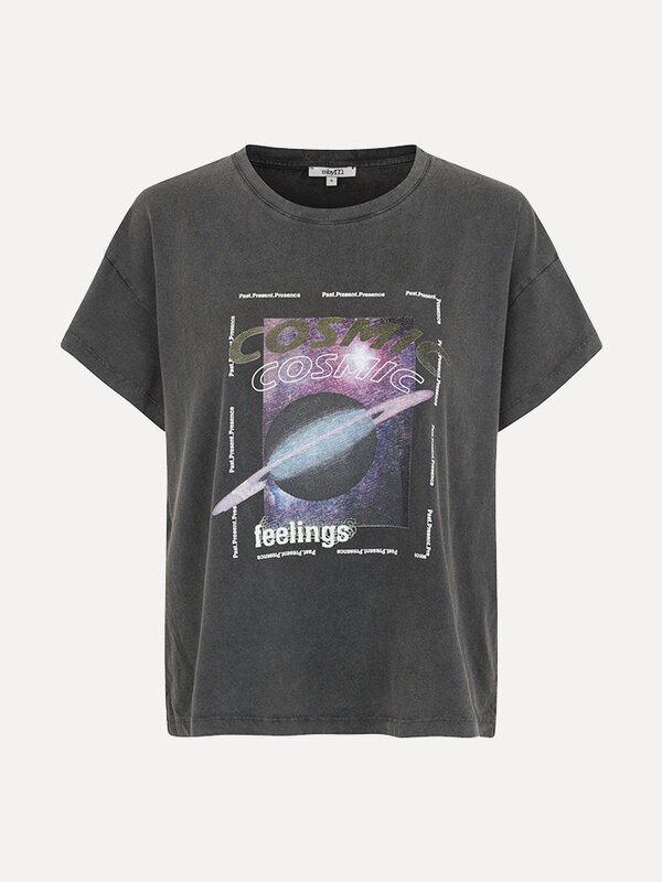 MBYM T-Shirt Planet Alessah 2. Transform your look with this black washed T-shirt, adding a galactic element. The print g...