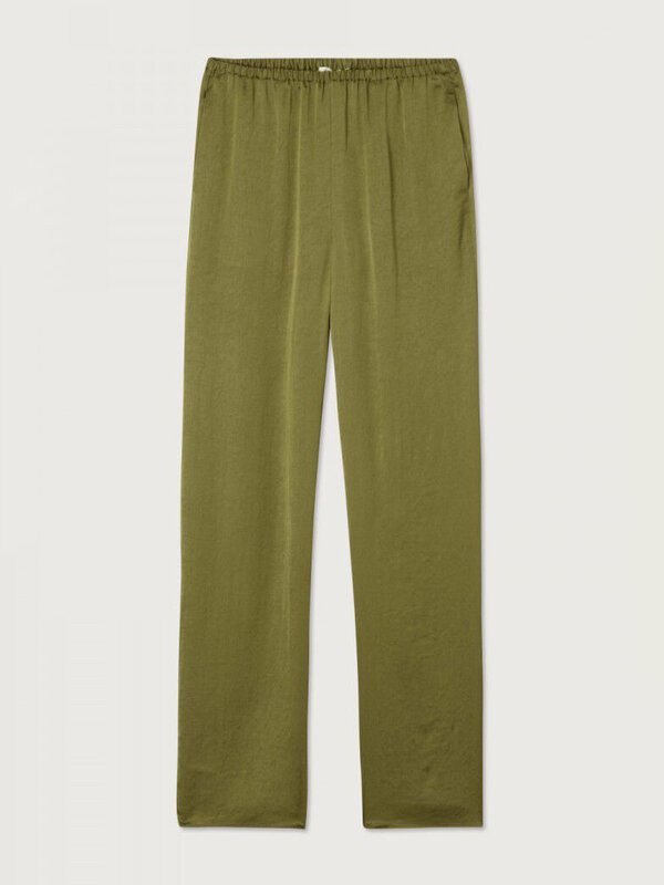 American Vintage Pantalon Widland 2. Optez pour une élégance intemporelle avec ce pantalon vert à l'aspect soyeux, idéal ...