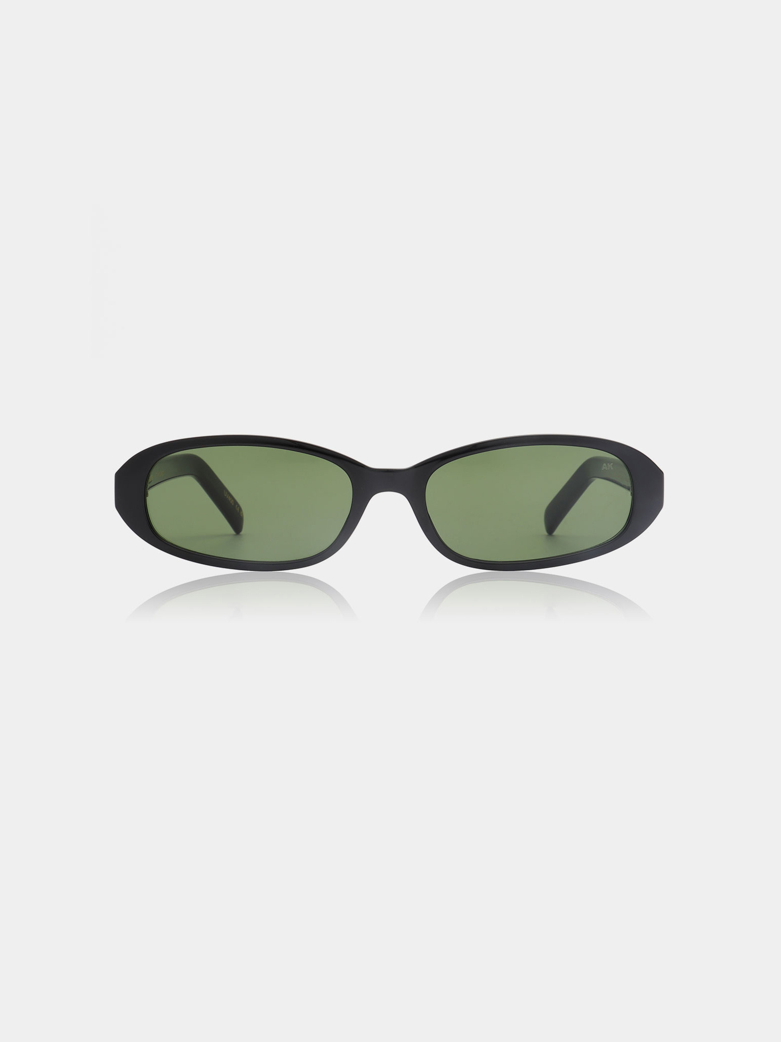 A.Kjaerbede lunettes de soleil Macy 4. Macy est un modèle ultra-mince, inspiré des années 90, conçu avec un léger effet a...