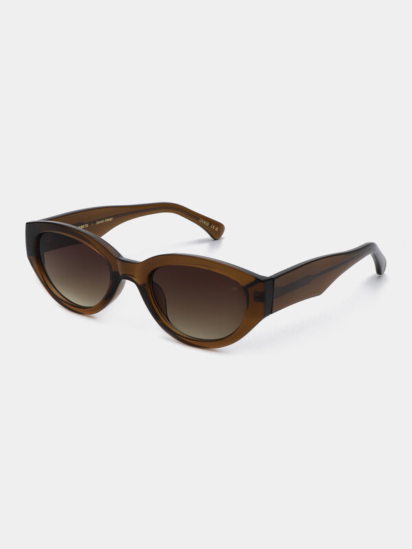 A.Kjaerbede Sunglasses Winnie 6. Winnie is a modern classic. Inspired by contemporary Scandinavian fashion trends. The su...