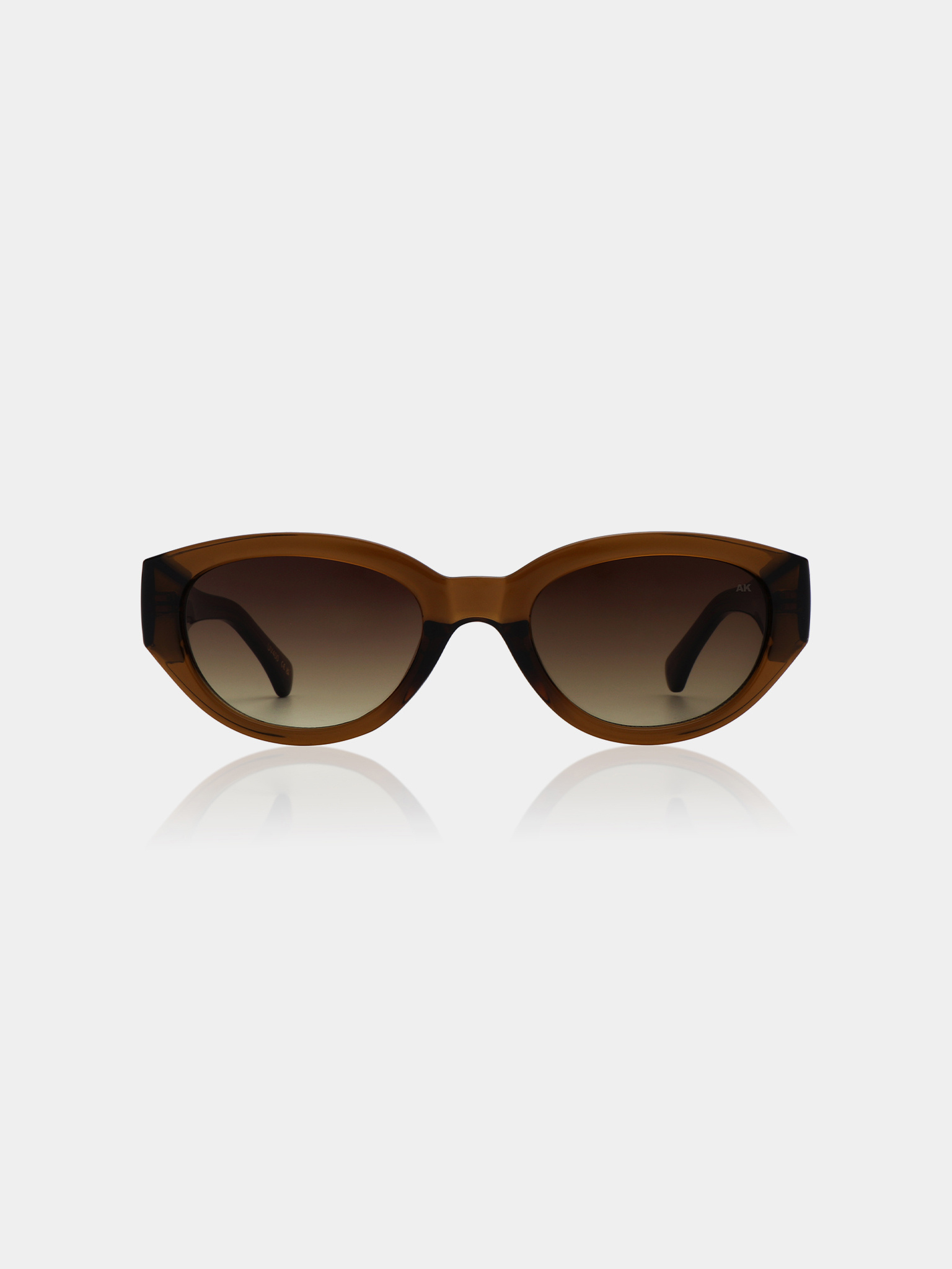 A.Kjaerbede sunglasses Winnie 4. Winnie is a modern classic. Inspired by contemporary Scandinavian fashion trends. The su...