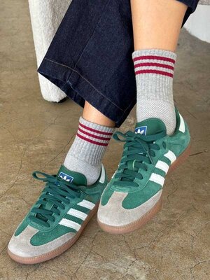 Chaussettes Girlfriend. Les Chaussettes Girlfriend sont la version tendance des Chaussettes Boyfriend classiques. Ces cha...