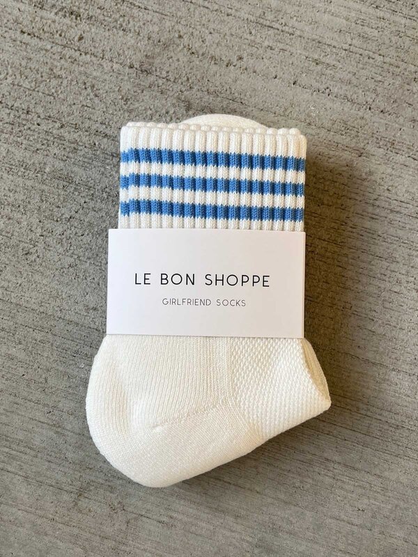 Le Bon Shoppe Sokken Girlfriend 4. De Girlfriend sokken zijn de trendy versie van de klassieke Boyfriend sokken. Deze sok...