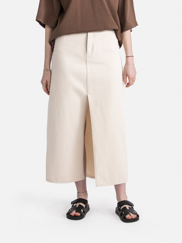 Les Soeurs Midi rok Jaja 3. Een midirok is het perfecte kledingstuk voor het tussenseizoen om in je garderobe te hebben. ...