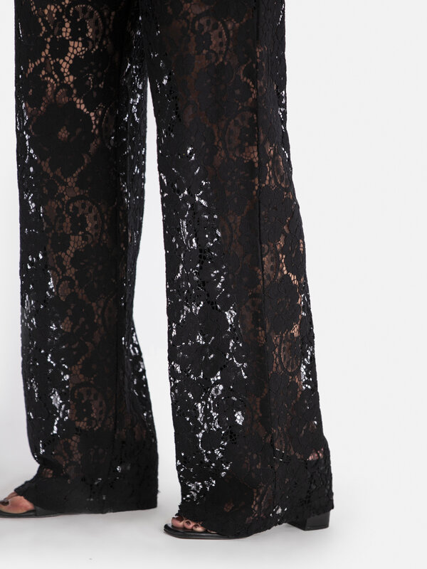 Les Soeurs Lace trousers Reva 6. Embrace timeless elegance and refinement with this beautiful black lace pants. This vers...