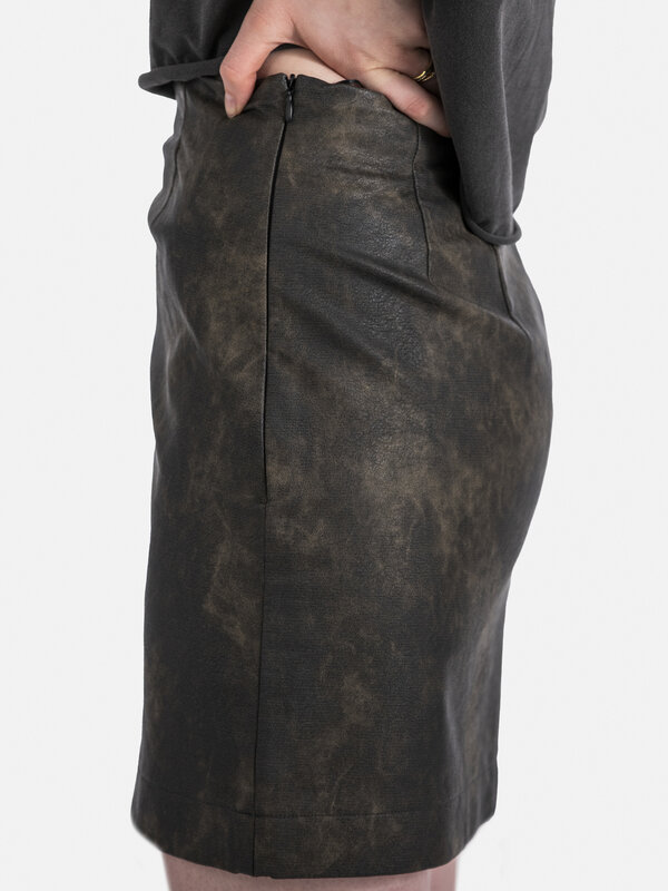 Edited Short skirt Josie 4. Go for an edgy look with this versatile vegan leather skirt in deep brown vintage color. The ...