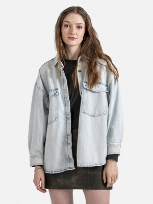 Denim shirt Joybird. Het denim Joybird-hemd is een veelzijdige en stijlvolle keuze, perfect geschikt voor het tussenseizo...