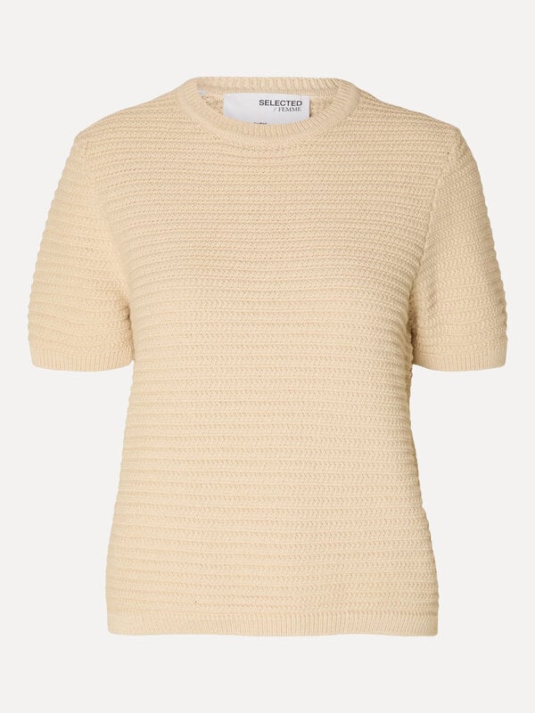Selected Knitted top Dora 1. This knitted short-sleeve top is an essential item in your wardrobe, perfect for a stylish y...