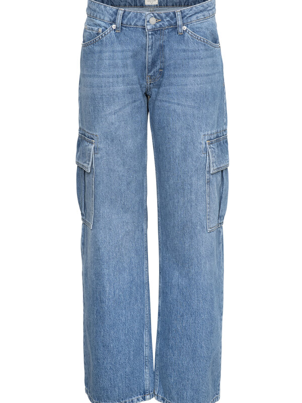 Les Soeurs Cargo Jeans Malu 10. Alles wordt anders op het moment dat je de perfecte jeans vindt. Geniet van de low-rise d...