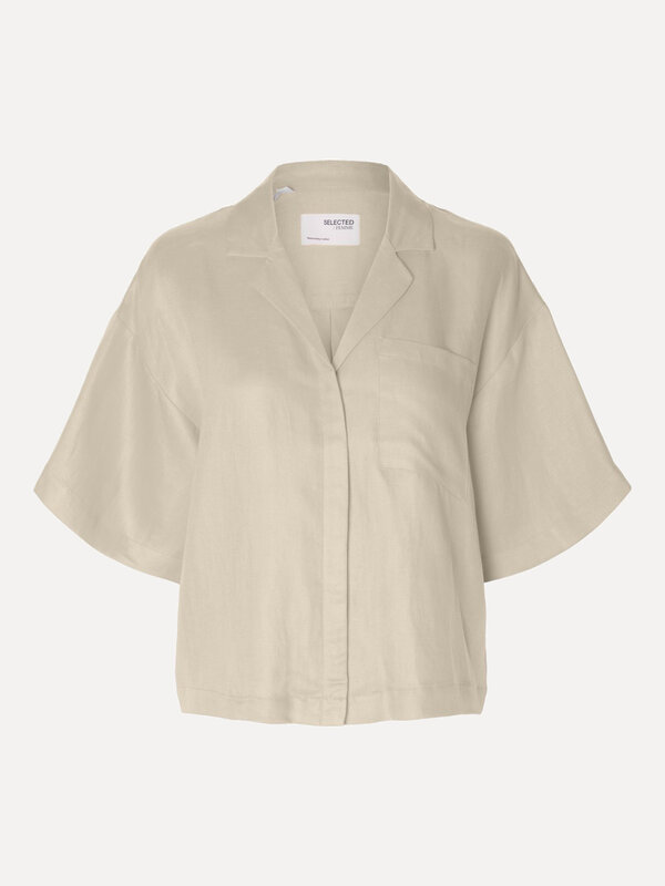 Selected Boxy Shirt Lyra 1. Embrace a lighter kind of dressing with this short-sleeved linen-blend shirt. It comes in a b...