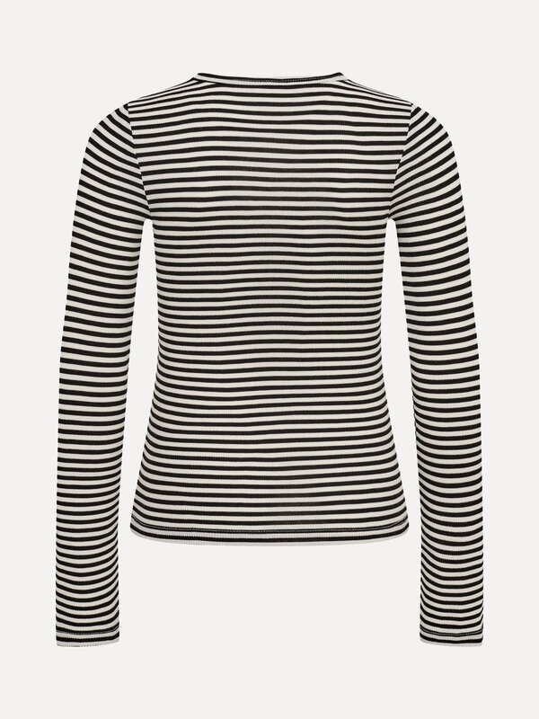 Sofie Schnoor Striped longsleeve T-Shirt 3. Hero pieces are not necessarily always very noticeable; they are primarily lo...