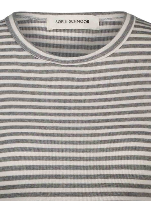 Sofie Schnoor Striped longsleeve T-Shirt 2. Hero pieces are not necessarily always very noticeable; they are primarily lo...