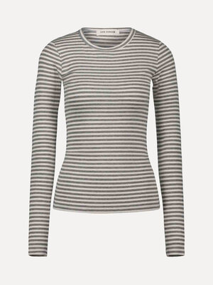 Striped longsleeve T-Shirt. Hero pieces are not necessarily always very noticeable; they are primarily long-lasting. This...