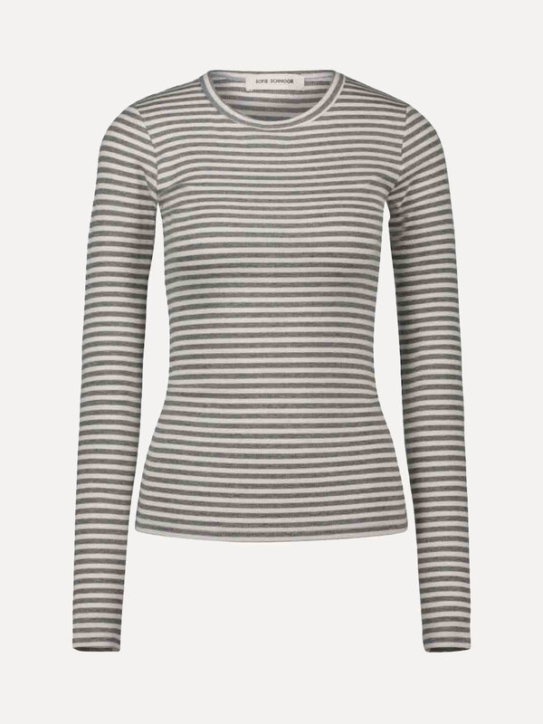 Sofie Schnoor Striped longsleeve T-Shirt 2. Hero pieces are not necessarily always very noticeable; they are primarily lo...