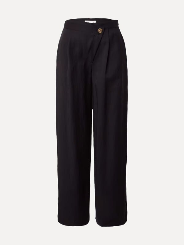 Edited Side-closing trousers Nena 2. Make a stylish statement in these side closure trousers. With its effortless eleganc...