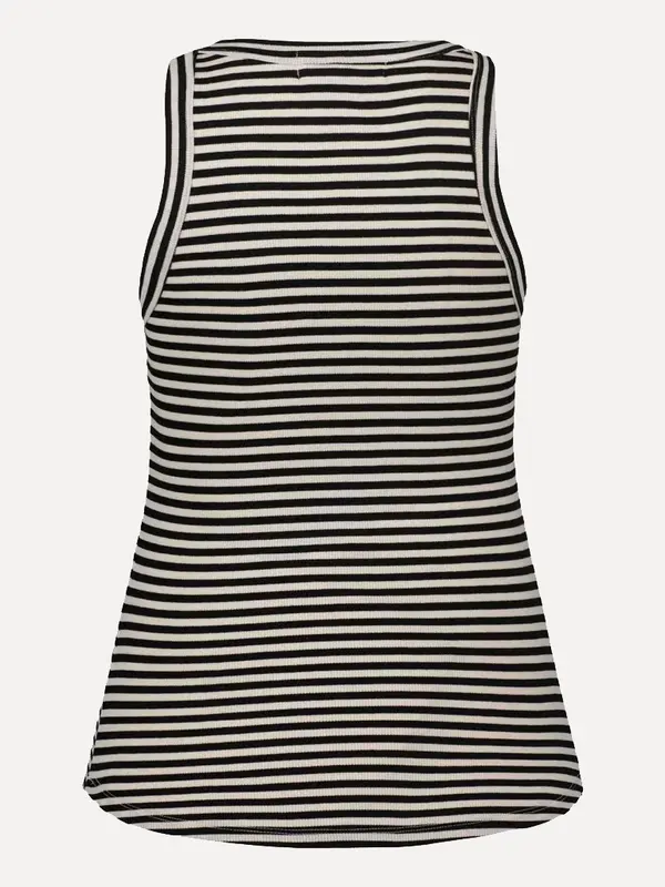 Sofie Schnoor Striped tanktop 5. Keep it simple with this tank top. It's a sleeveless design with a round neck and a clas...