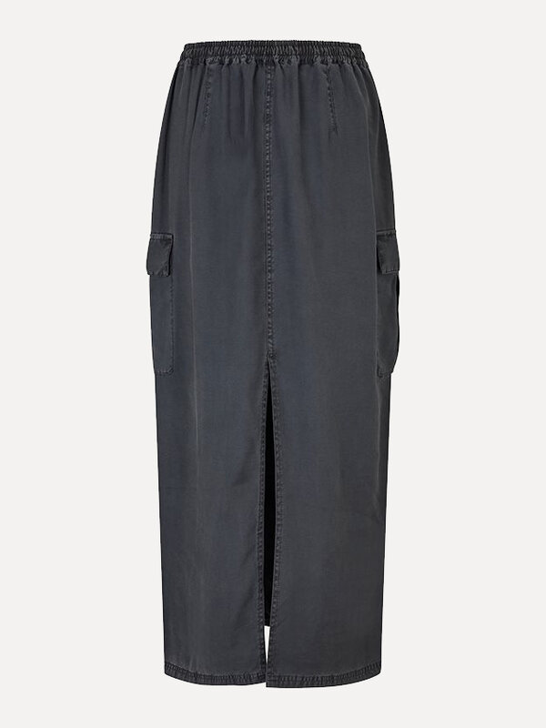 MBYM Jupe cargo Pahana Blaire 6. Découvrez le mélange ultime de confort et de style avec cette longue jupe dotée de poche...